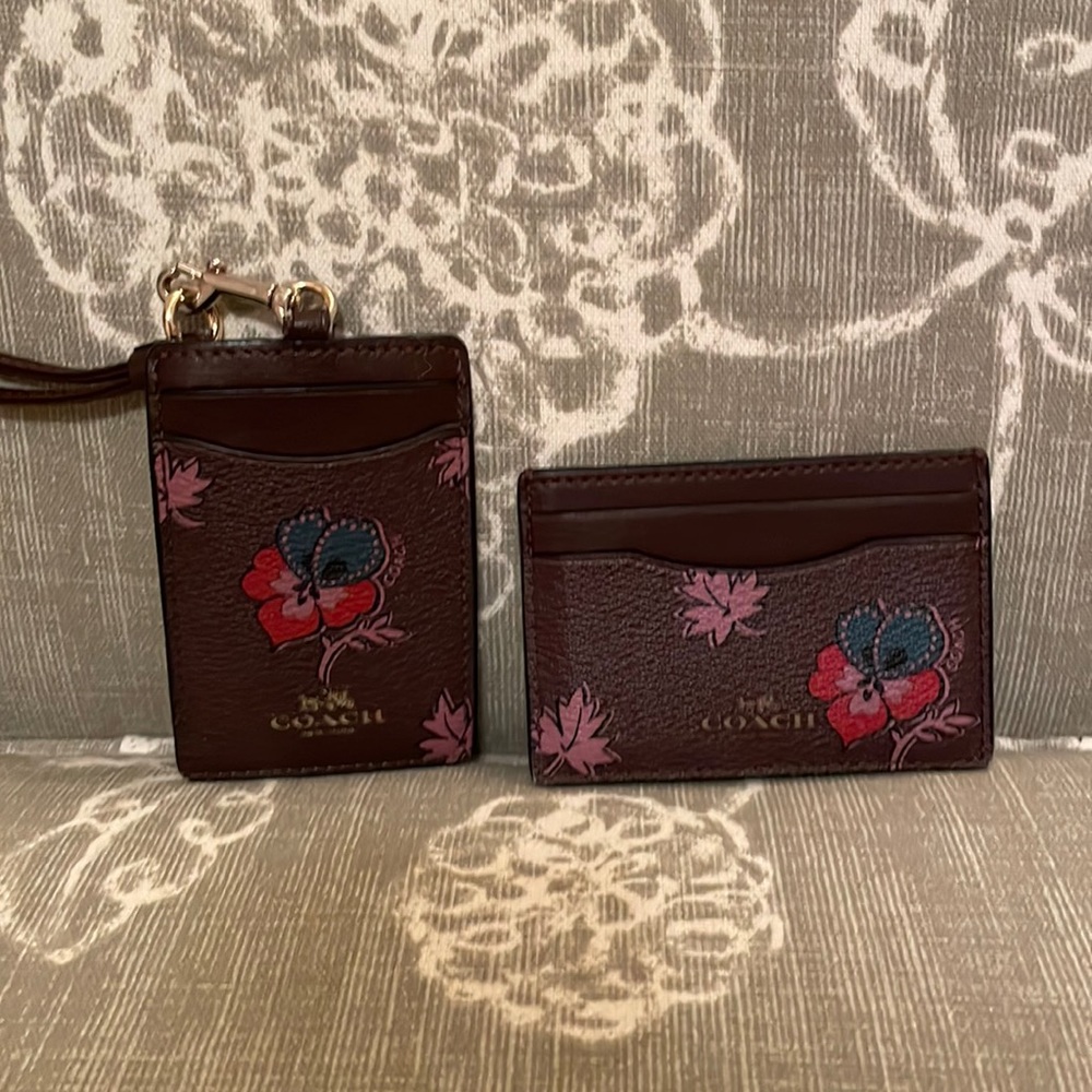 Coach lanyard and card holder